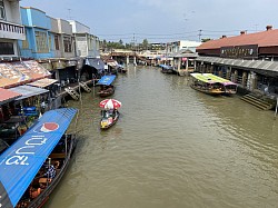 Amphawa Floating Market